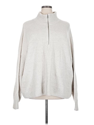Old Navy Pullover Sweater (view 1)