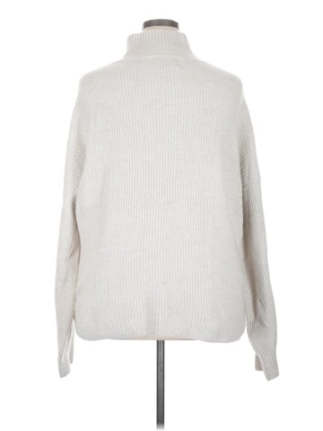 Old Navy Pullover Sweater (view 2)