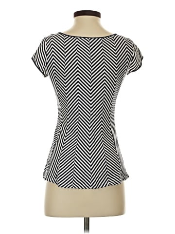 Little Yellow Button Short Sleeve Top (view 2)