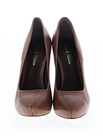 Pour La Victoire Heels (view 2)