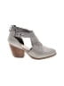 C established 1946 Gray Heels Size 7 (wide) - photo 1
