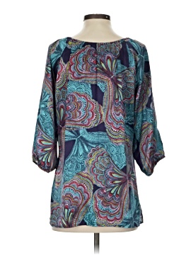 Akiko Women's Tops On Sale Up To 90% Off Retail | ThredUp