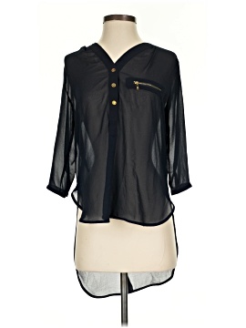 Akira Chicago Red Label 3/4 Sleeve Blouse