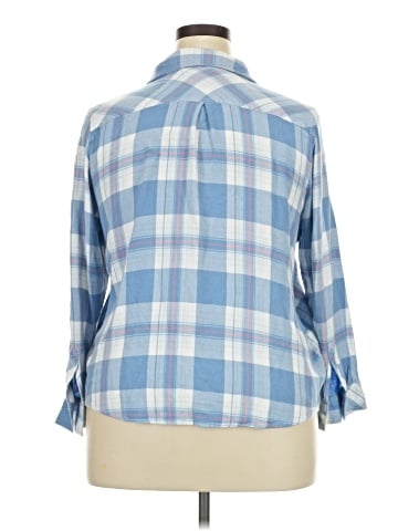 Well Worn 3/4 Sleeve Button-Down Shirt (view 2)