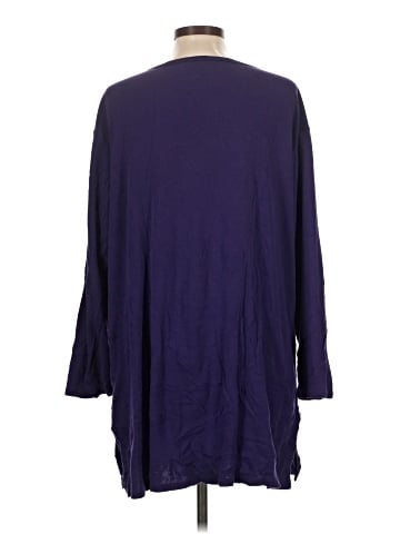 Victoria's Secret 3/4 Sleeve Top (view 2)
