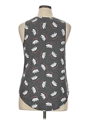Grayson Threads Tank Top (view 2)