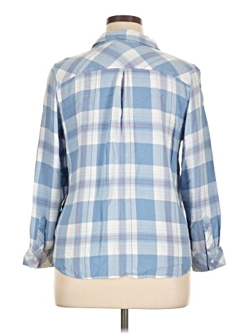 Well Worn 3/4 Sleeve Button-Down Shirt (view 2)