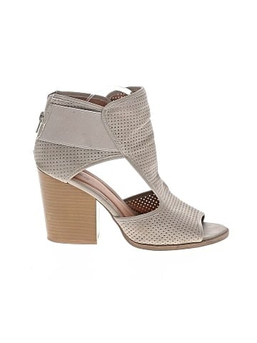 Qupid Heels (view 1)