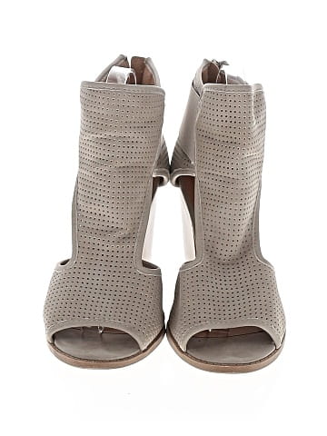 Qupid Heels (view 2)