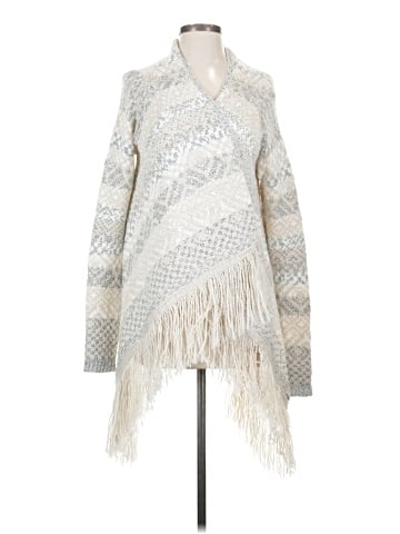 Romeo & Juliet Couture Poncho (view 1)