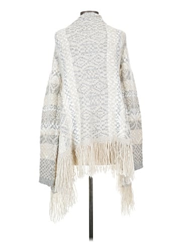 Romeo & Juliet Couture Poncho (view 2)