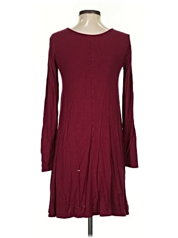 Old Navy Casual Dress (view 2)