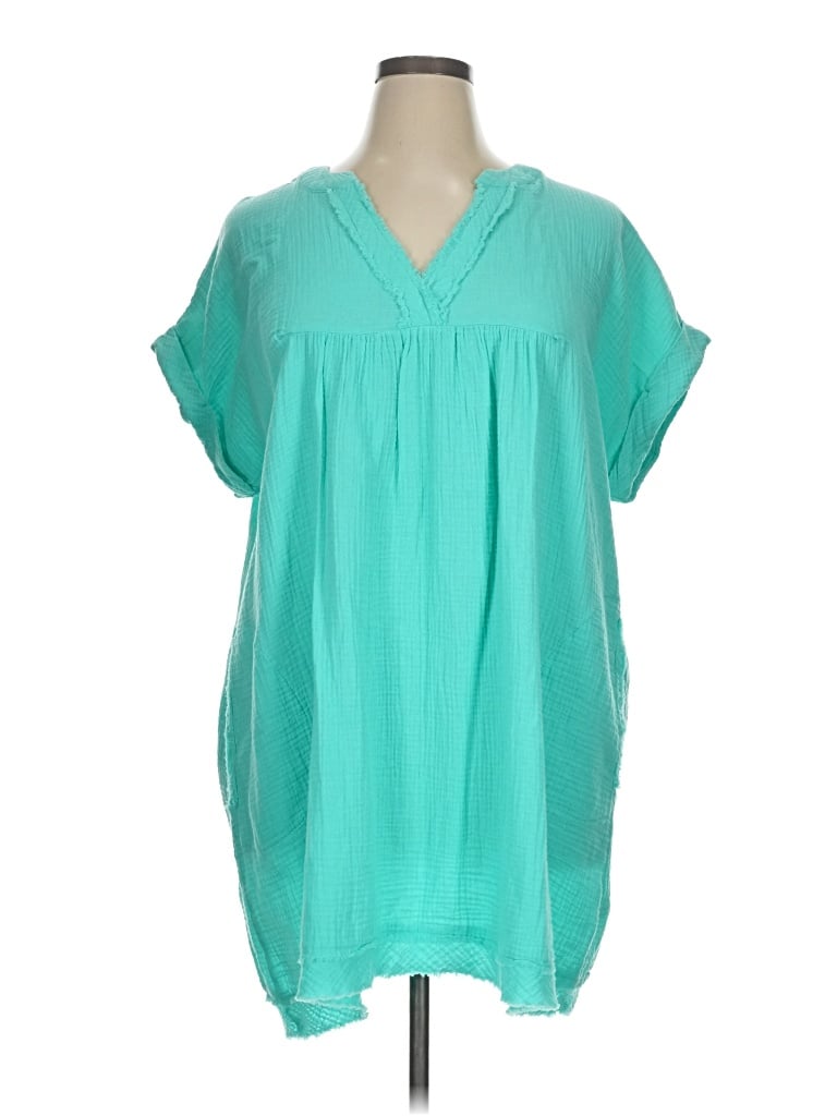 Pre-owned Zenana Short Sleeve T-shirt In Blue
