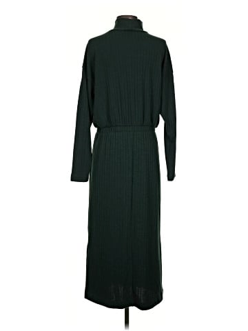 Old Navy Casual Dress (view 2)