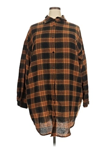 In'Voland Long Sleeve Button-Down Shirt (view 1)