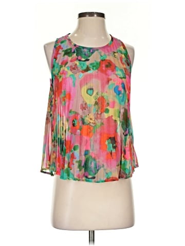 BB Dakota Sleeveless Blouse (view 1)