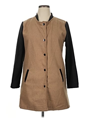 Yushi Coat (view 1)