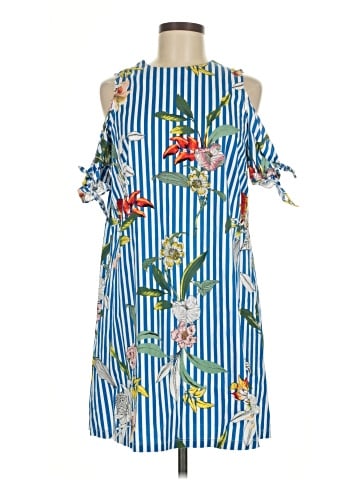 Julia Jordan Casual Dress (view 1)