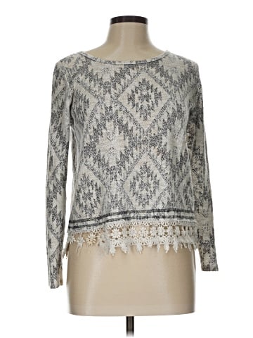Xhilaration Pullover Sweater (view 1)
