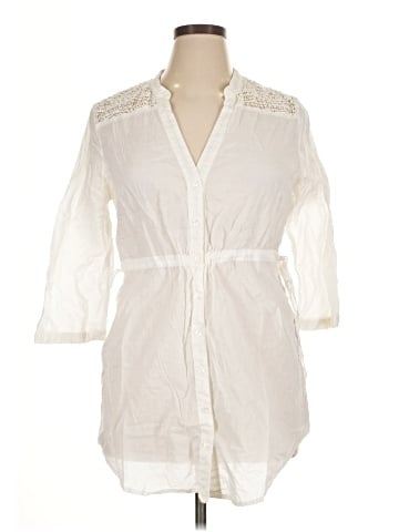 Merona 3/4 Sleeve Button-Down Shirt (view 1)