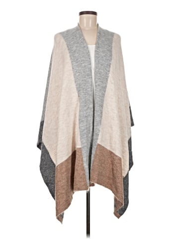 Cherish Poncho (view 1)