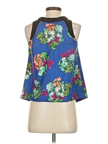 HD in Paris Sleeveless Blouse (view 2)
