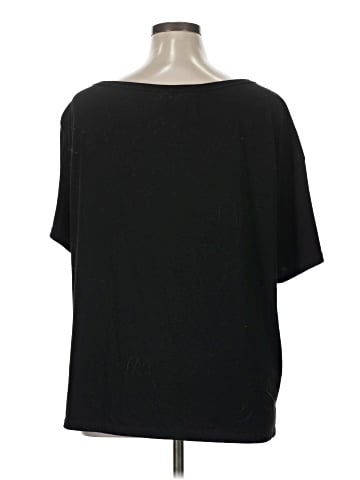 Trendy Queen Short Sleeve Top (view 2)