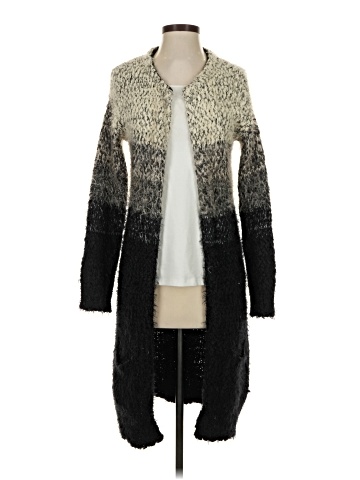Escio Cardigan (view 1)