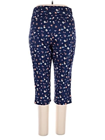 Capri Casual Pants (view 2)