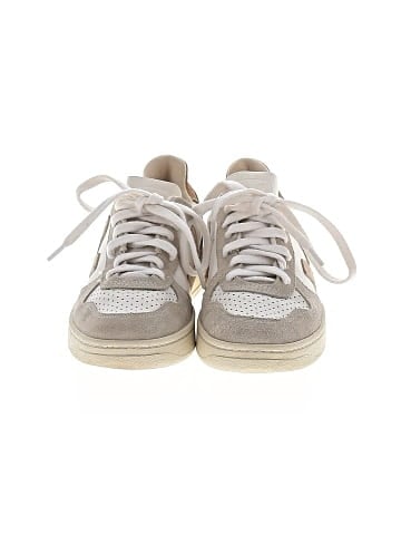 VEJA Sneakers (view 2)