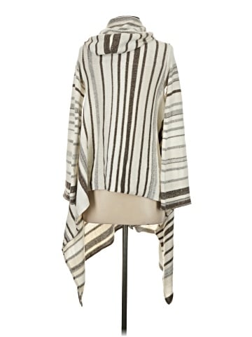 Goddis Poncho (view 2)