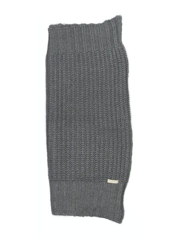Neff Scarf (view 2)