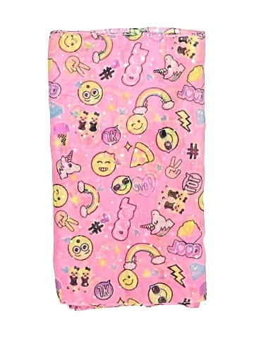 Justice Scarf (view 2)