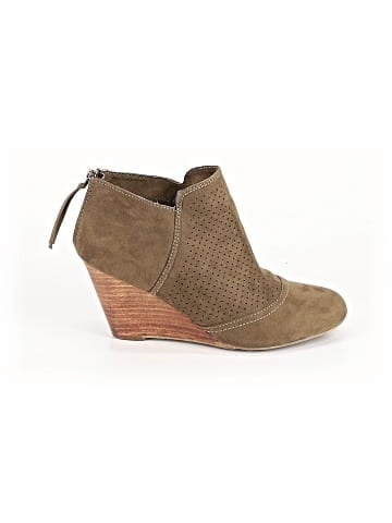 REPORT Wedges (view 1)