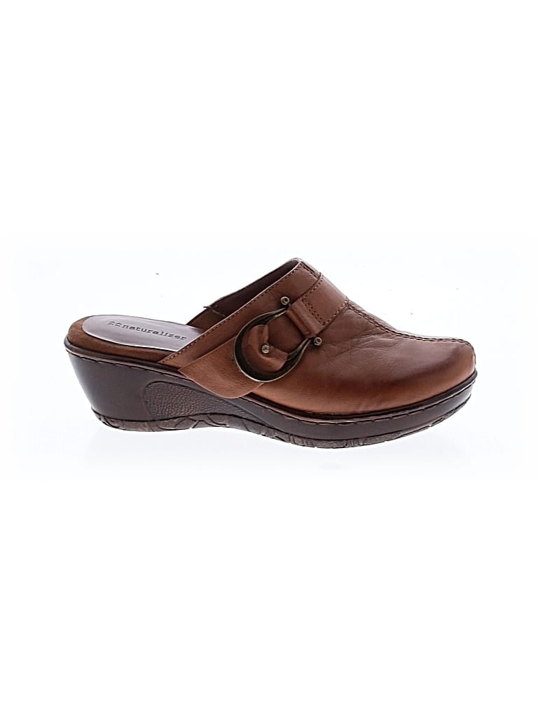 Pre-owned Naturalizer Mule/clog In Brown