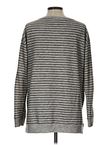 Liz Claiborne Pullover Sweater (view 2)