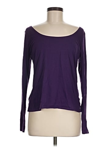 Fabletics Long Sleeve T-Shirt (view 1)