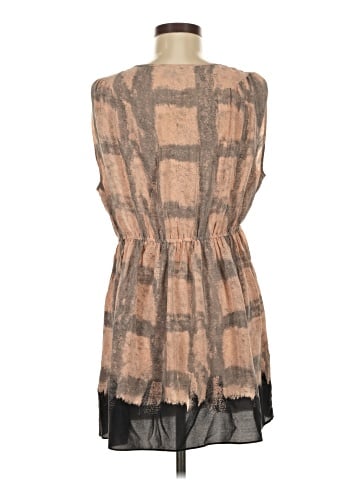 Lil Sleeveless Blouse (view 2)