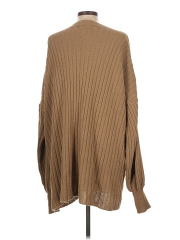I SAW IT FIRST. Pullover Sweater (view 2)