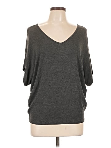 Rosette 3/4 Sleeve T-Shirt (view 1)