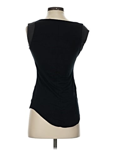 Red 23 Sleeveless T-Shirt (view 2)