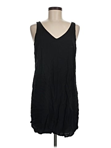 Old Navy Casual Dress (view 1)
