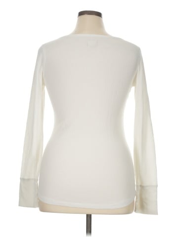 Mossimo Supply Co. Long Sleeve T-Shirt (view 2)