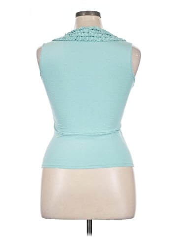 Weekend Sleeveless Blouse (view 2)