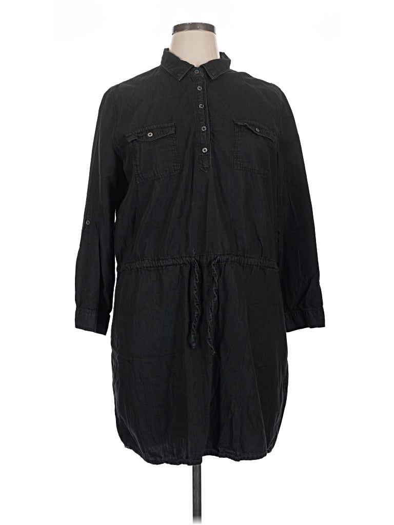 Pre-owned Gloria Vanderbilt Casual Dress In Black
