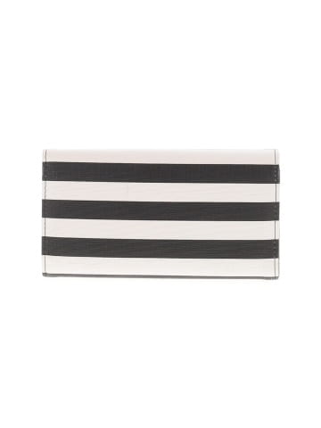 Kut from the Kloth Wallet (view 2)