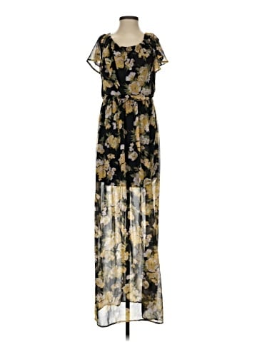 Lily White Casual Dress (view 1)