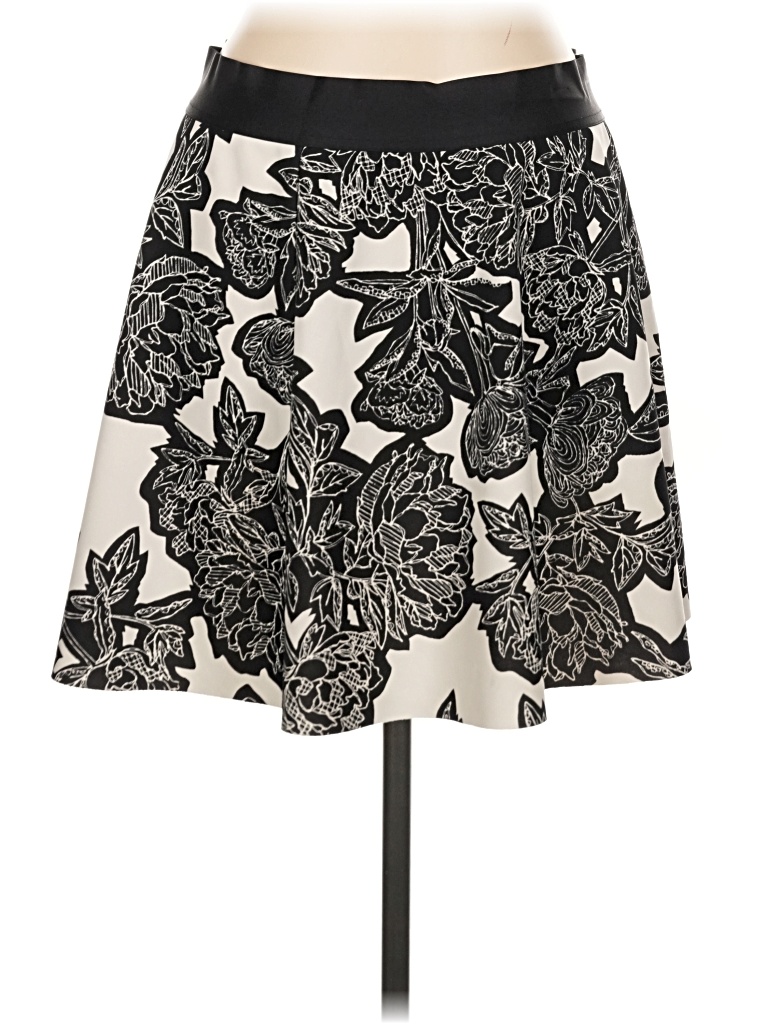 Pre-owned Express Outlet Casual Skirt In Ivory