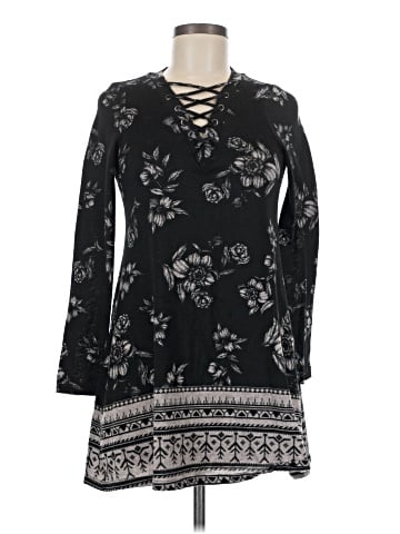 About A Girl Casual Dress (view 1)