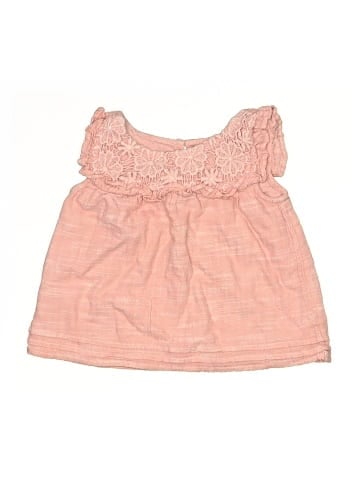 True Craft Sleeveless Blouse (view 1)